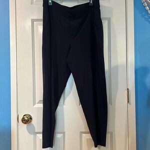 Athleta Brooklyn ankle length navy pants size 16 slit hem